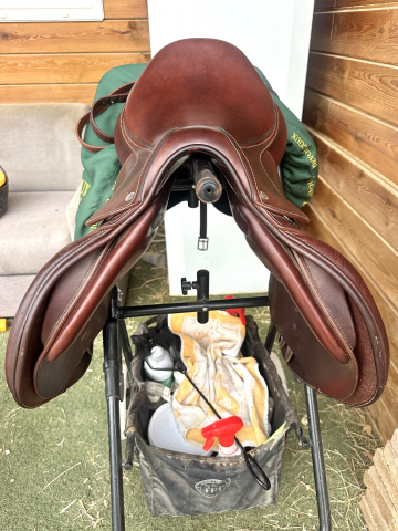Selle devoucoux 17,5
