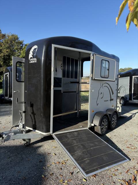 Touring country 2023