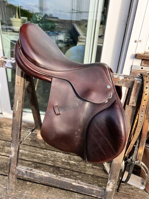 Selle synergy by equipe