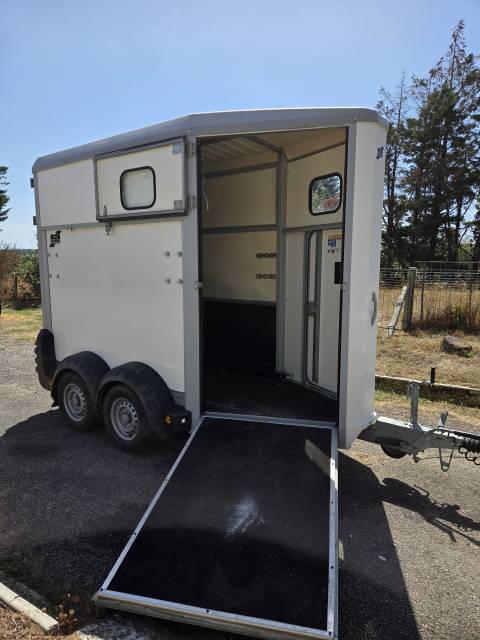 Location van