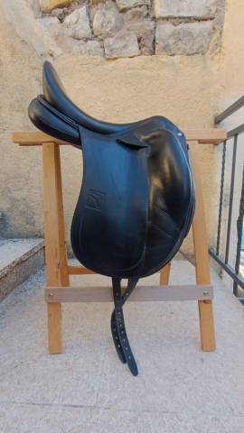 Selle de dressage childéric 17.5