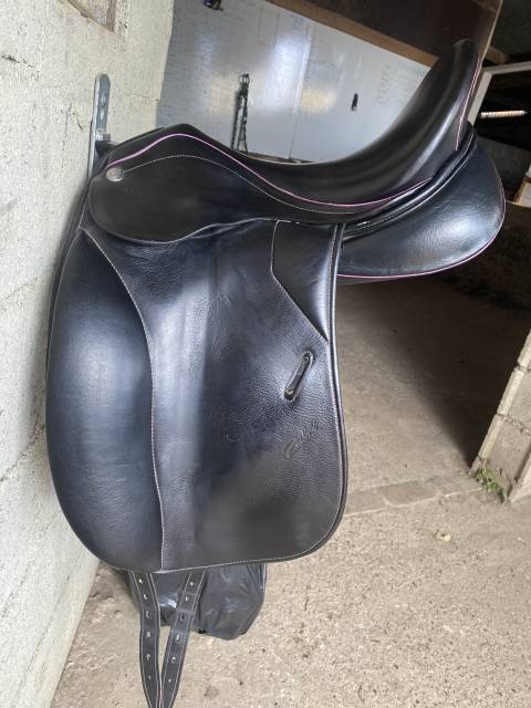 Selle de dressage zaldi 16,5’