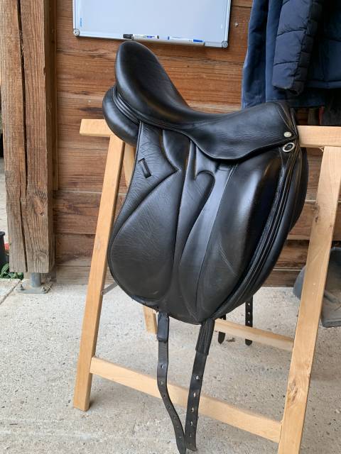 Selle devoucoux makila 