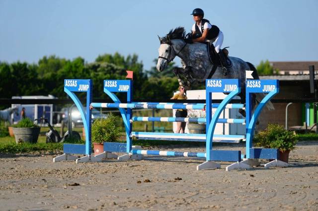 Hongre 6ans classé 125