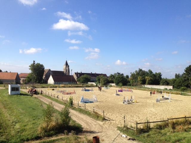 Pension dans domaine equestre à 15 minutes de meaux 