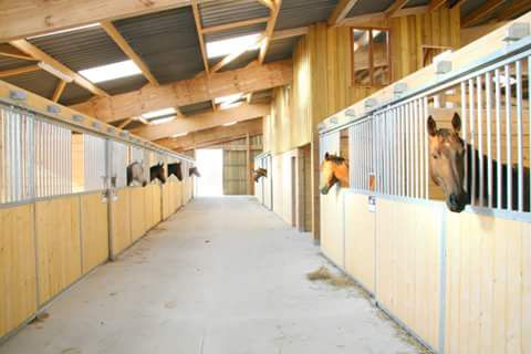 Ecurie 5 min centre caen