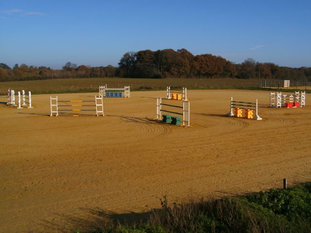 Les ecuries d'arcé (pensions/debourrage/valorisation/)