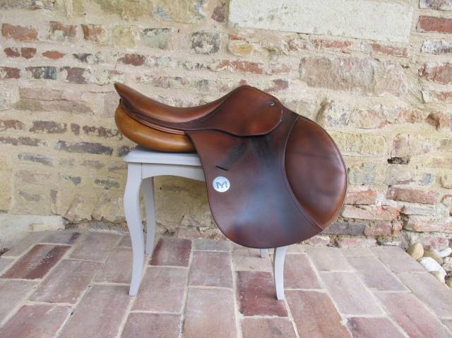 Selle modèle mistral meyer selles creuse 17 quartiers 4 - réf. 686