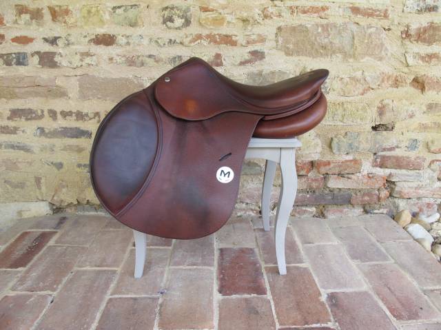 Selle meyer modèle ponant creuse 16,5 q4 - réf. 1918