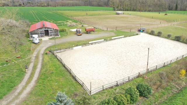 Ecurie de propriétaires sur 3,5 ha