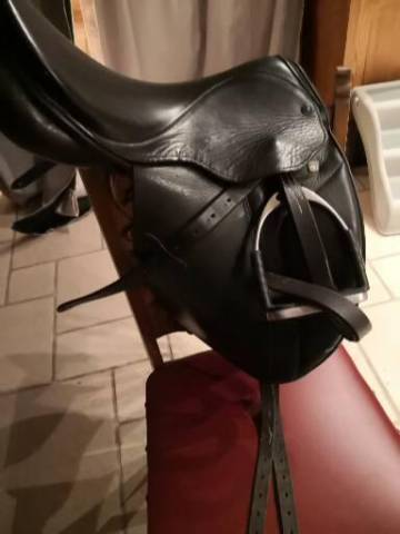 Selle de dressage stubben  