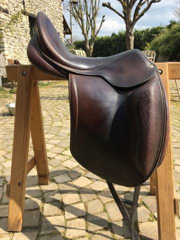 A saisir selle de dressage aulion 17 pouces marron 