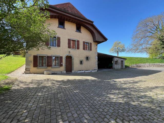 Rare domaine équestre isolé proche de iena