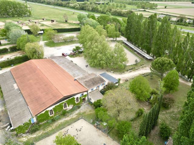 Domaine équestre d'exception sur 5 ha secteur aix en provence