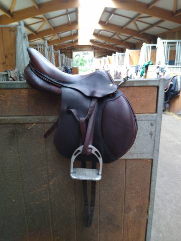 Selle mixte 17'' - monoquartier - jean luc maurel