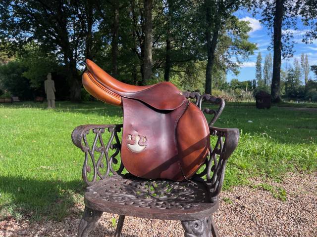 Selle bruno delgrange  année : 2011  modèle : athéna