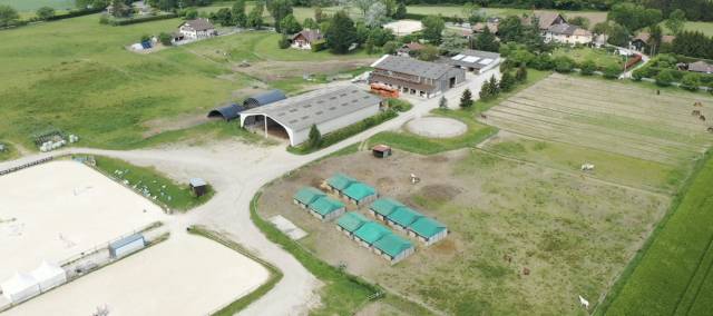 Propriété équestre sur 16,5 ha - opportunité rare aux portes