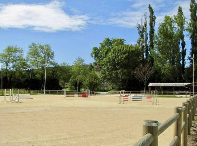 Structure équestre clé en main proche de nîmes (30)