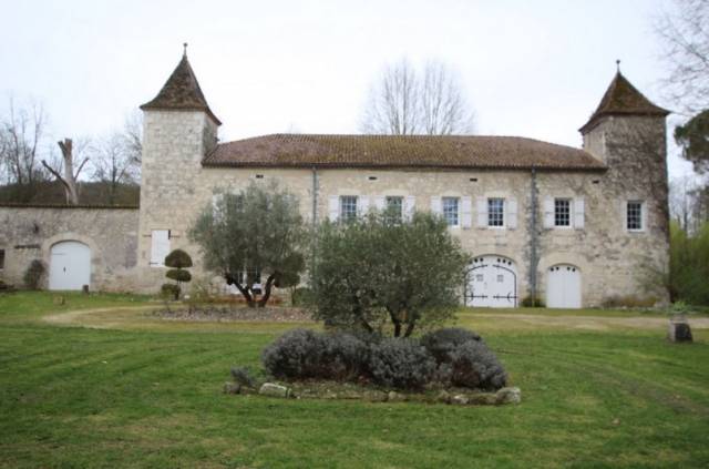 Domaine a vocation equestre sur 7 ha