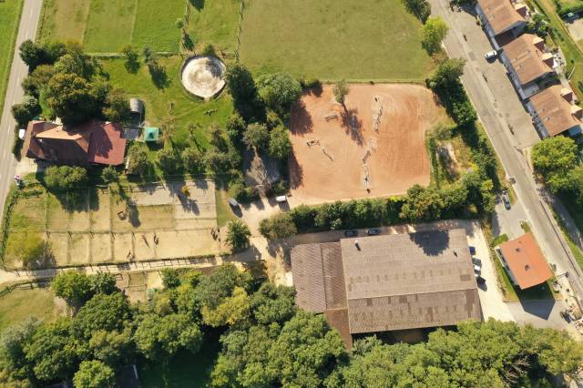 Centre équestre canton de bern/ reitzentrum kanton bern