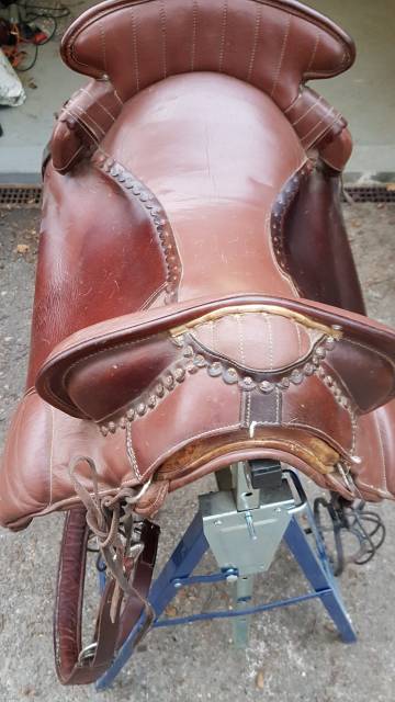 Vend selle demi camargue