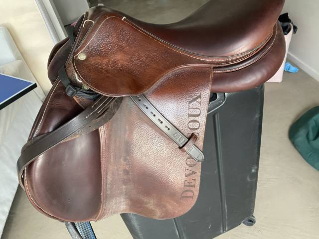 à vendre selle devoucoux biarritz taille 17 