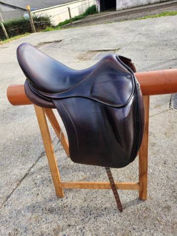 Selle dressage childéric parfait état