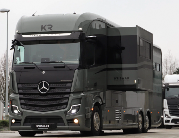 Mercedes actros cabine xl - 6 chevaux - appartement 