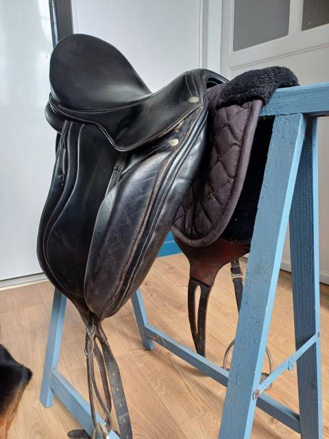 Selle de dressage belloir