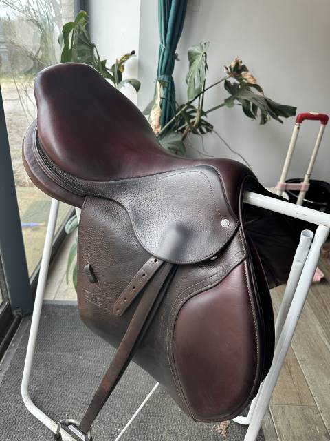 Selle cwd se02 3c 2017 excellent état 