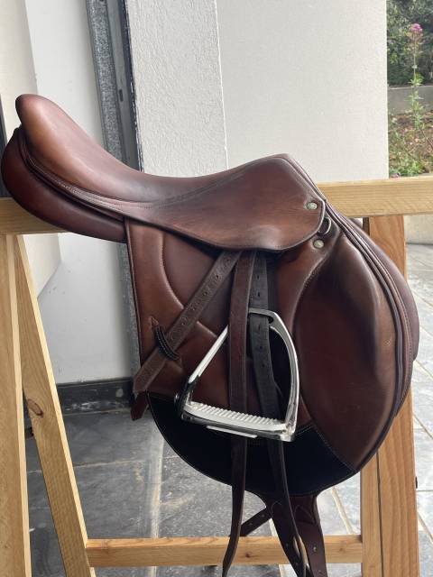 à vendre selle  obstacle belloir 