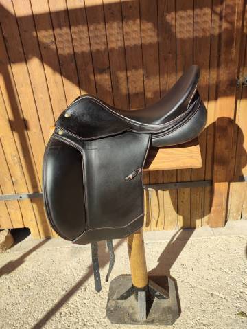 Selle dressage prestige 17 arcade modifiable 