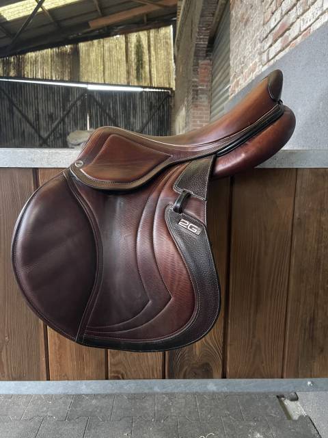 Selle cwd 2022   taille de siège 17,5 