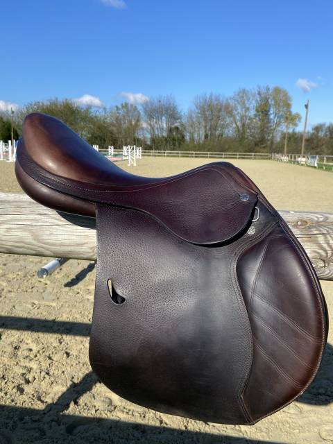 Selle jumping emporio de chez equipe