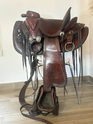 Selle mexicaine collier de chasse et tapis
