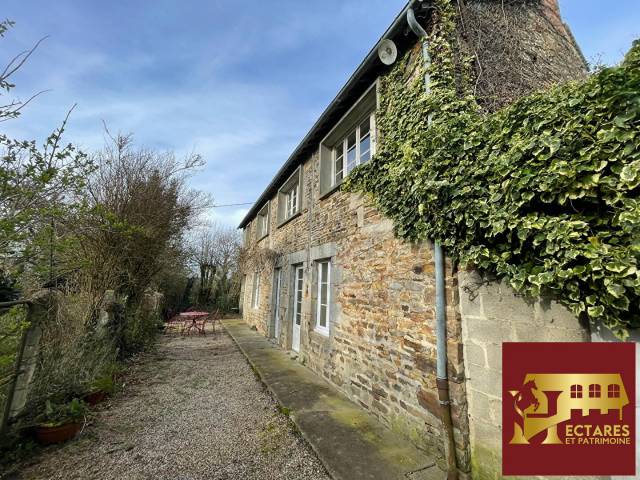 Maison à vendre proche de mortrée sur 9 hectares
