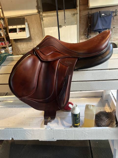 Selle cross devoucoux super état