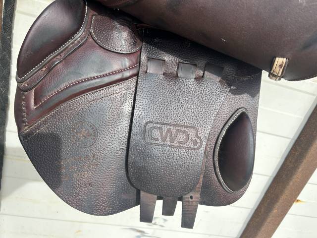  selle cdw de 2022, taille 17.5