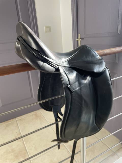Selle dressage devoucoux