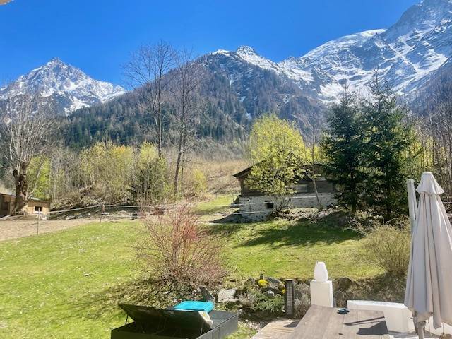 Chalet et grand terrain vallée de chamonix