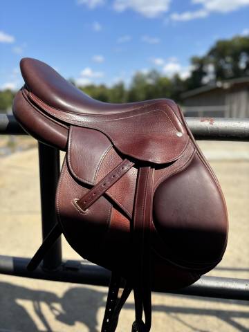 Selle monoquartier platinium modèle lucyfer 