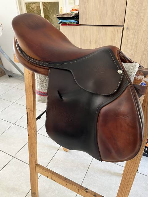 Vends selle plate butet 18 pouces 