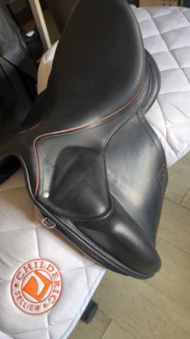 Selle de dressage childéric