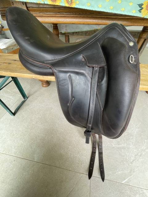 Vends selle dressage devaucoux 
