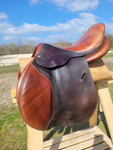 Selle obstacle hervé godignon 17