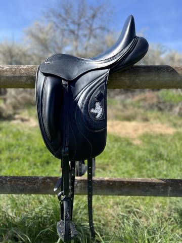 Selle de dressage fairfax