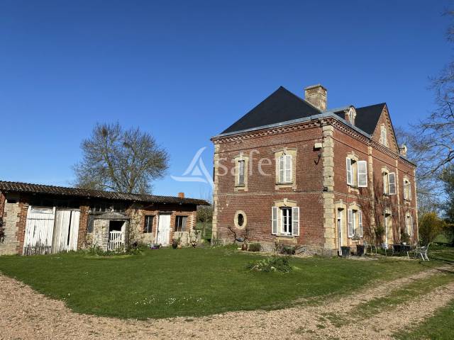 Maison de maître et dépendances -