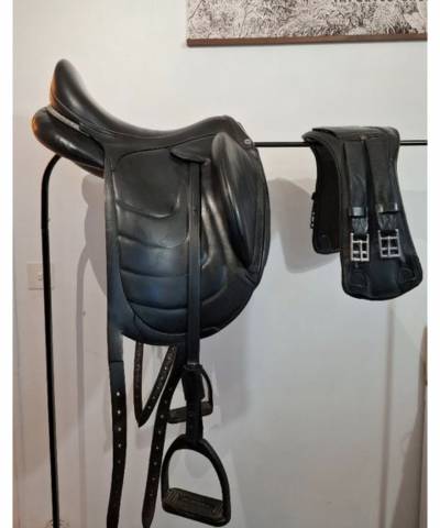 Selle dressage devoucoux harmonie swarovski 