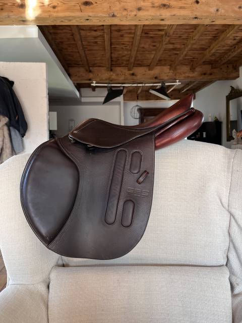Selle gbs semi creuse en 17' de 2018