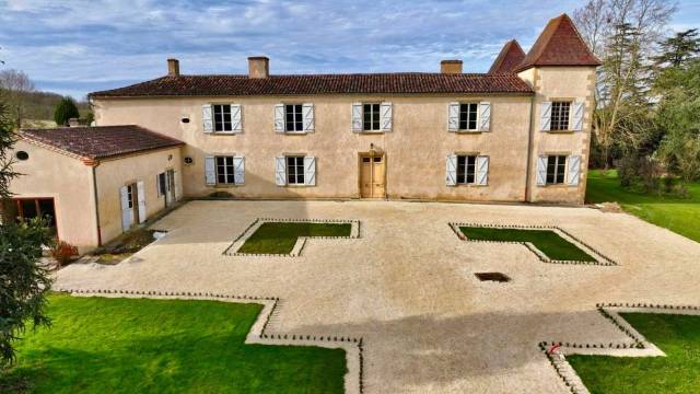 Demeure d'exception aux portes d'auch (32)